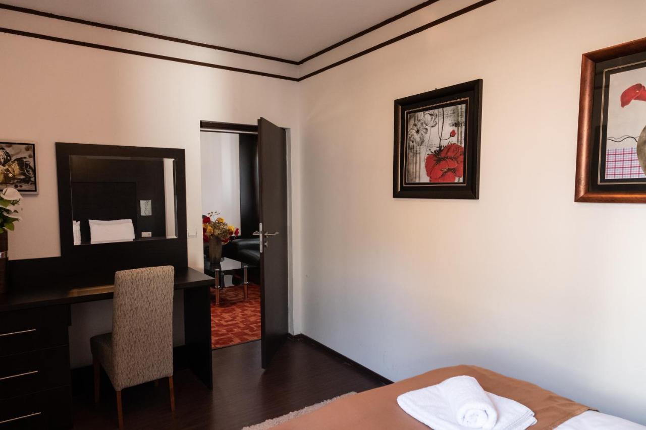 Como A Casa Apartments - Free Parking Sarajevo Luaran gambar