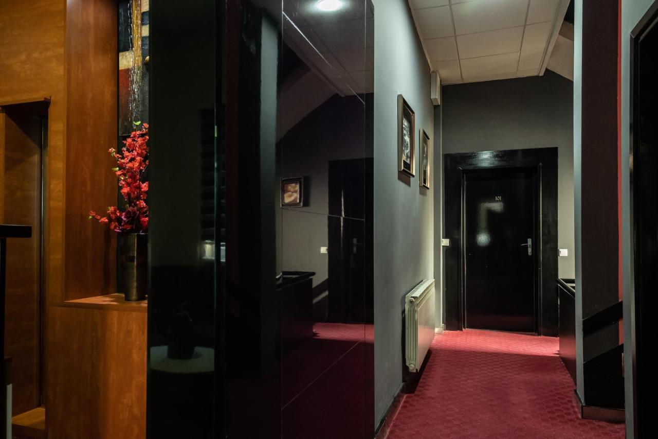 Como A Casa Apartments - Free Parking Sarajevo Luaran gambar