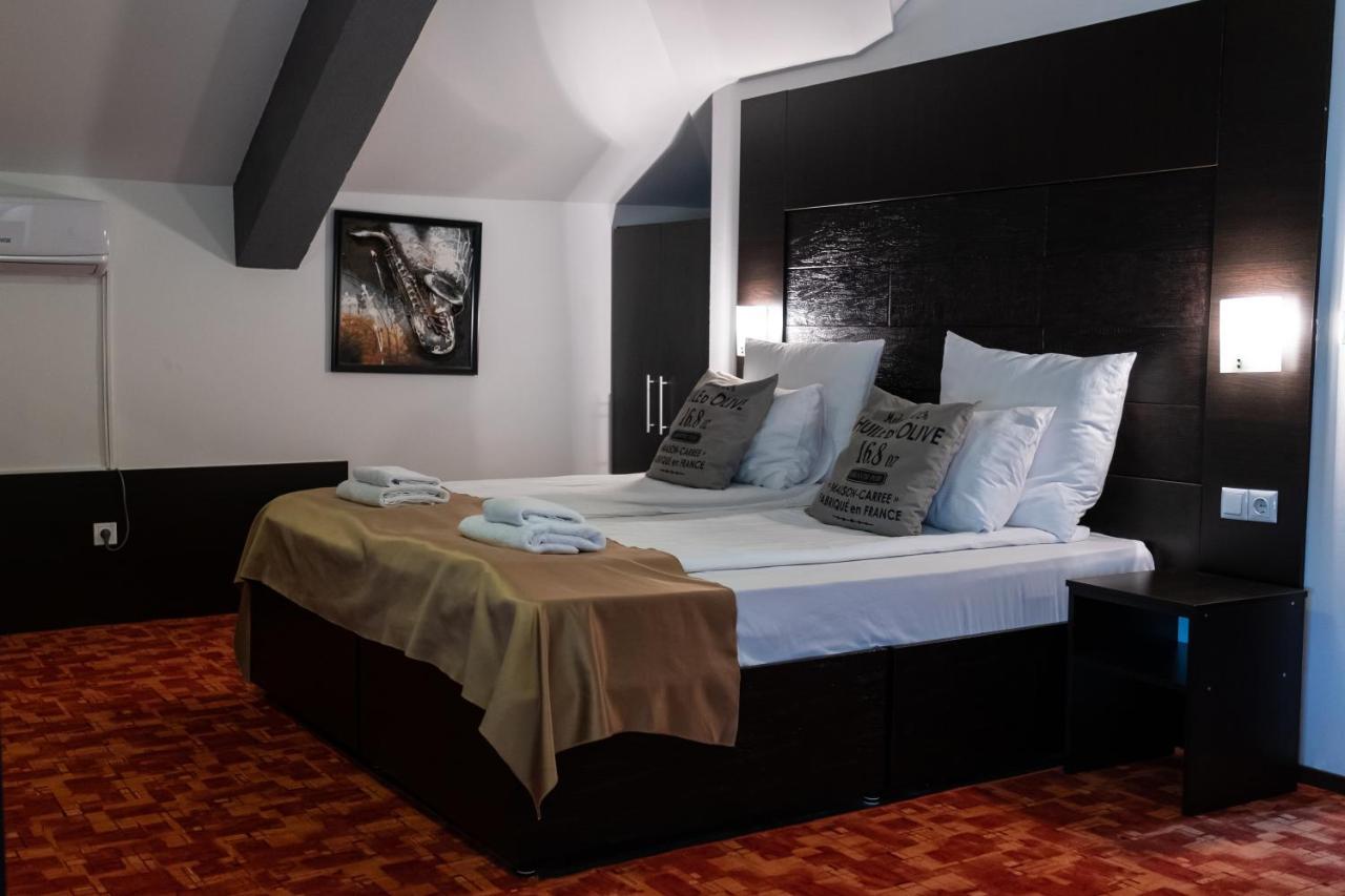 Como A Casa Apartments - Free Parking Sarajevo Luaran gambar